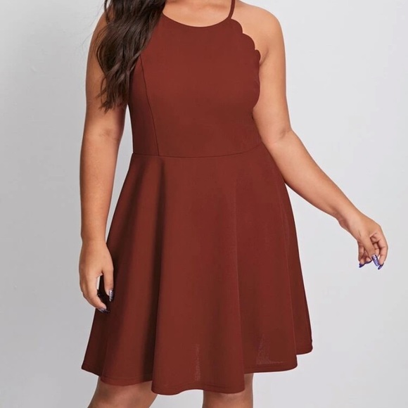 🗣 Plus Scallop trim cami dress - Picture 2 of 5